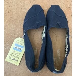 NEW TOMS WOMEN CLASSIC NAVY CANVAS SLIP-ON SHOE 001001B07NVY SIZE 9
